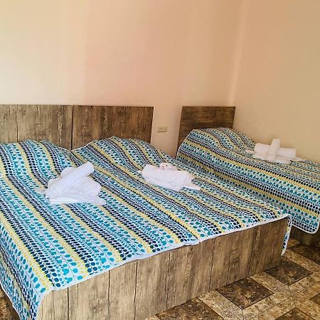Naziti House Hotel บาทูมิ ภายนอก รูปภาพ
