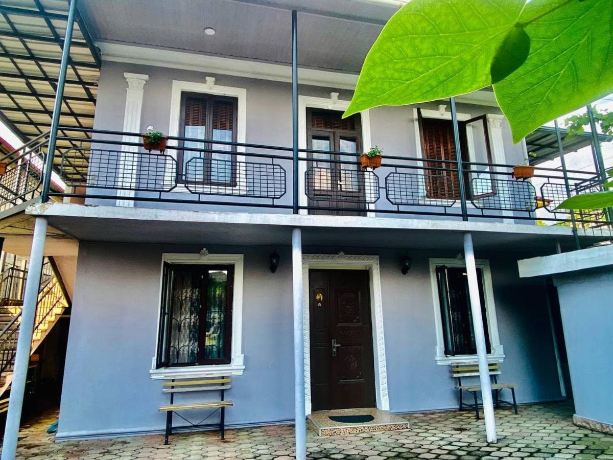 Naziti House Hotel บาทูมิ ภายนอก รูปภาพ