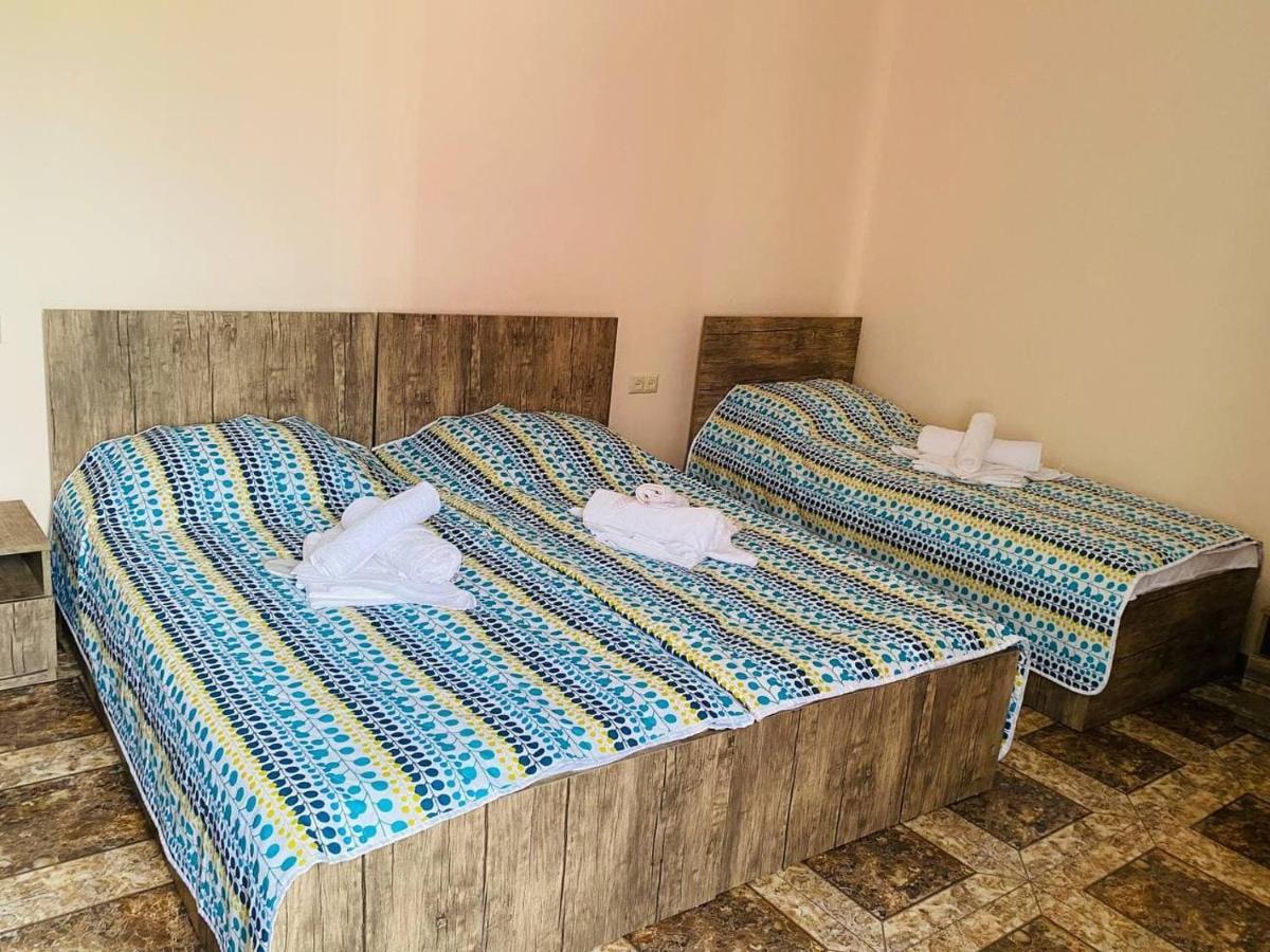 Naziti House Hotel บาทูมิ ภายนอก รูปภาพ